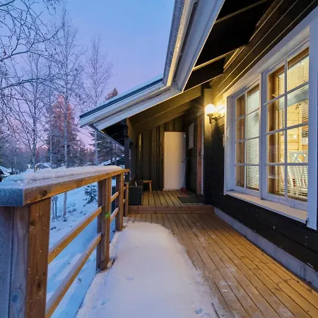 Lomayllaes Maja- Palovaarankaarre 6 A By Interhome Yllasjarvi