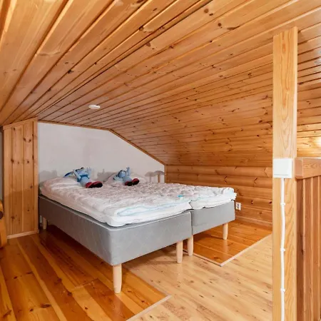 Holiday home Lomayllaes Maja- Palovaarankaarre 6 A By Interhome Yllasjarvi